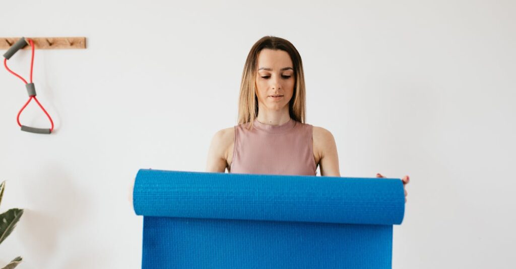 ヨガを長く続けている人たちの日常生活とその工夫を紹介するリアルなイメージ